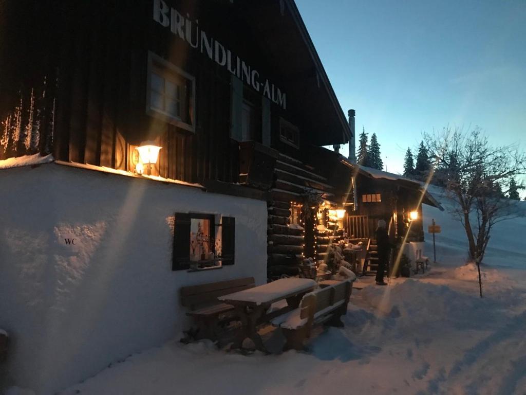 Bruendling-Alm Berggasthof Auf 1167M Auf Dem Hochfelln แบร์เกน ภายนอก รูปภาพ